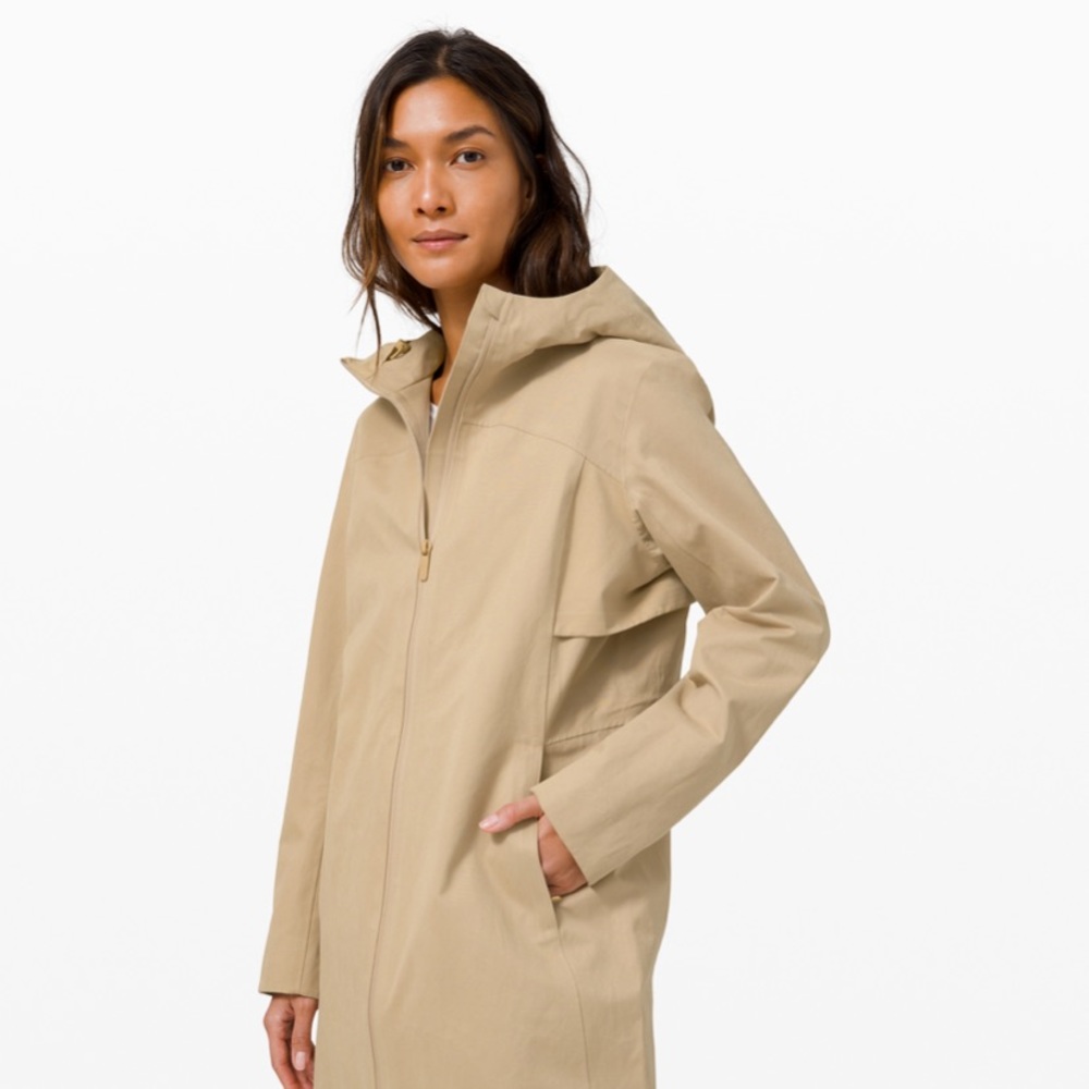 Lululemon Athletica Rain Rebel Jacket *Never worn*